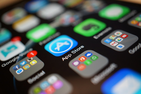 Apple nihayet App Store yi gözden geçiriyor